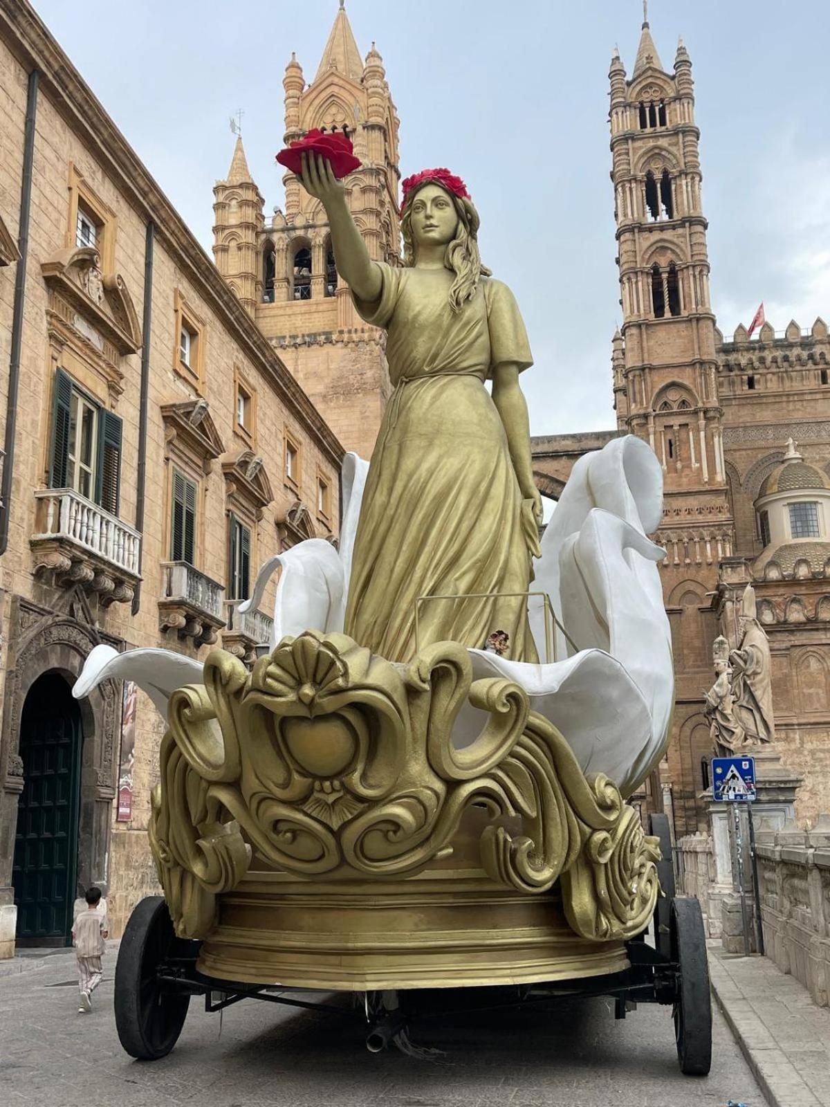 Luxury Apartament'S Celso Palermo Bagian luar foto